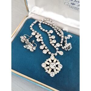 Vintage Garne Signed Rhinestone Necklace with Earrings